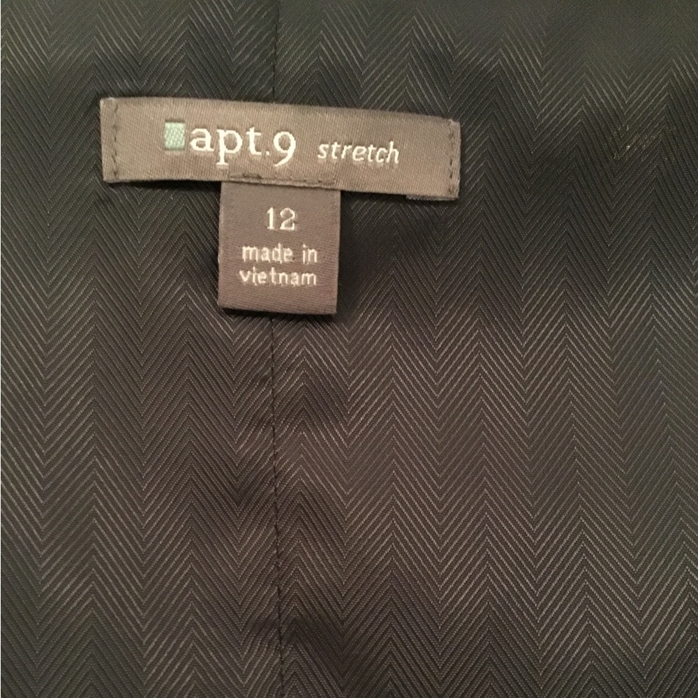 Vest - Picture 5 of 11
